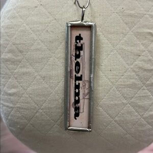 Silver Framed 'Thelma' Pendant Necklace